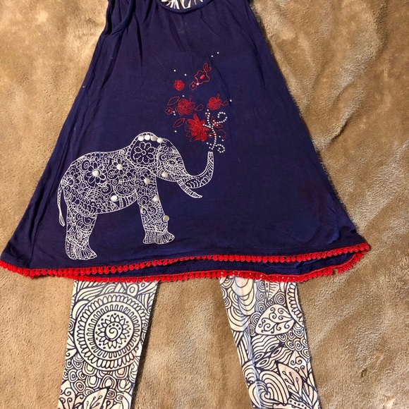 4 piece bundle of high end girls clothing, size 6/7 - Picture 2 of 6